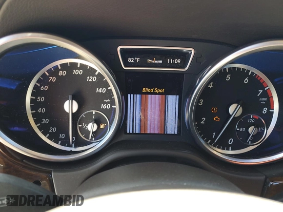 2013 Mercedes-Benz GL 450 z VIN 4JGDF7CE4DA166257, wystawiony jako Copart lot #58972195 z przebiegiem Nie podano mil oraz Czysty tytuł • Clean title. Historia ofert i sprzedaży dostępna na DreamBid. Obrazek 9.