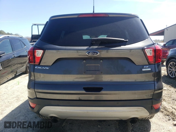 2019 Ford Escape SE with VIN 1FMCU0GD3KUA26822, listed as a Copart auction lot 48971155 with 118,032 mi miles and Clean Title. Bid and sale history available at carsss.com. Image 6.