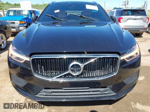 2018 Volvo XC60 Momentum with VIN YV4A22RK3J1040015, listed as a IAAI auction lot 42098399 with 57,130 mi miles and . Bid and sale history available at DreamBid. Image 6.