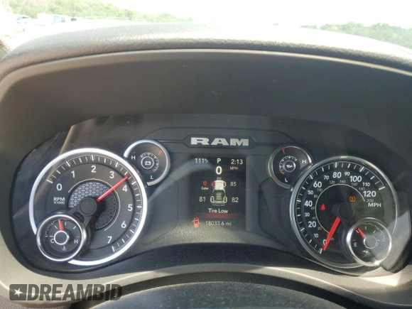 2024 Ram 2500 Big Horn z VIN 3C6UR5DJ4RG382802, wystawiony jako Copart lot #62024245 z przebiegiem 18 033 mil mil oraz Czysty tytuł • Clean title. Historia ofert i sprzedaży dostępna na DreamBid. Obrazek 9.