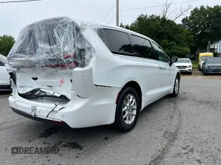2023 Chrysler Pacifica Touring L with VIN 2C4RC1BG8PR529226, listed as a Copart auction lot 61720485 with 68,507 mi miles and Non repairable. Bid and sale history available at DreamBid. Image 3.