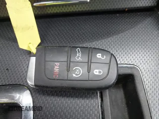 2014 Chrysler 300 S z VIN 2C3CCAGG1EH161994, wystawiony jako IAAI lot #42311014 z przebiegiem 168 002 mil mil oraz . Historia ofert i sprzedaży dostępna na DreamBid. Obrazek 11.