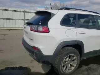 2022 Jeep Cherokee Trailhawk with VIN 1C4PJMBX7ND503943, listed as a Copart auction lot 42821495 with 24,256 mi miles and Salvage Title. Bid and sale history available at carsss.com. Image 12.