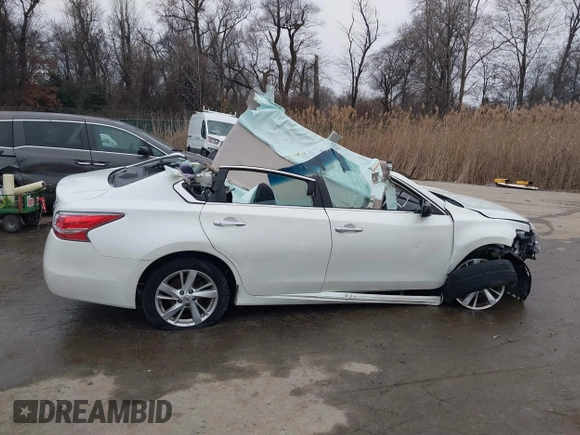 2015 Nissan Altima S with VIN 1N4AL3AP7FC161693, listed as a IAAI auction lot 41554546 with 90,622 mi miles and . Bid and sale history available at DreamBid. Image 12.