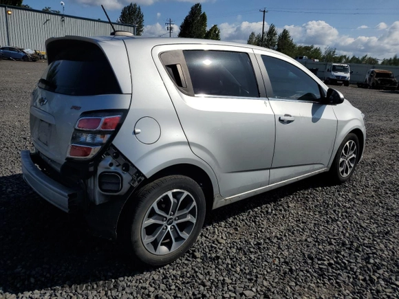 2019 Chevrolet Sonic LT with VIN 1G1JD6SB6K4149172, listed as a Copart auction lot 68833224 with 63,739 mi miles and Salvage title. Bid and sale history available at DreamBid. Image 3.