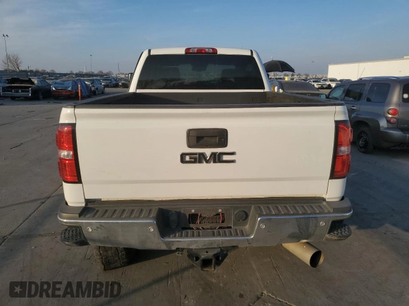 2018 GMC Sierra 2500HD SLT with VIN 1GT12TEYXJF167558, listed as a Copart auction lot 43043825 with 98,363 mi miles and Salvage Title. Bid and sale history available at carsss.com. Image 6.