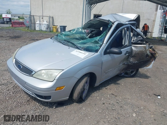 2006 Ford Focus S with VIN 1FAFP37N06W165504, listed as a IAAI auction lot 42300119 with Not provided miles and . Bid and sale history available at DreamBid. Image 2.