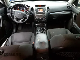 2015 Kia Sorento LX with VIN 5XYKT3A61FG609329, listed as a Copart auction lot 86425024 with 165,153 mi miles and Salvage Title. Bid and sale history available at carsss.com. Image 8.