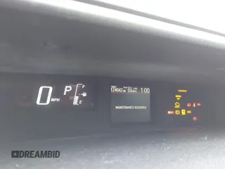 2017 Toyota Prius One z VIN JTDKDTB37H1595957, wystawiony jako IAAI lot #41380936 z przebiegiem 124 042 mil mil oraz . Historia ofert i sprzedaży dostępna na DreamBid. Obrazek 7.