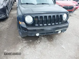 2016 Jeep Patriot Latitude with VIN 1C4NJRFB6GD581829, listed as a IAAI auction lot 41749132 with 106,614 mi miles and . Bid and sale history available at DreamBid. Image 15.