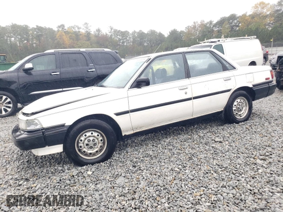 1988 Toyota Camry z VIN JT2SV21E7J3277138, wystawiony jako Copart lot #80039334 z przebiegiem 152 555 mil mil oraz Szkoda całkowita • Salvage title. Historia ofert i sprzedaży dostępna na DreamBid. Obrazek 1.
