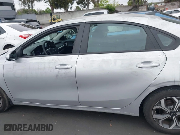 2021 Kia Forte LXS with VIN 3KPF24AD5ME387610, listed as a IAAI auction lot 42133985 with 31,437 mi miles and . Bid and sale history available at carsss.com. Image 15.