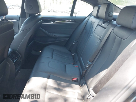 2019 BMW 5 Series 530i xDrive с VIN WBAJA7C58KG909998, выставлен на аукционе IAAI как лот 42203841 с пробегом 132 313 миль миль и . История ставок и продаж доступна на DreamBid. Изображение 8.
