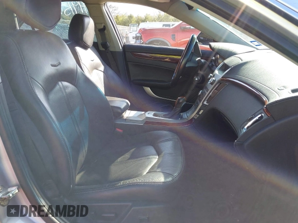 2013 Cadillac CTS Premium with VIN 1G6DP5E39D0100975, listed as a IAAI auction lot 41915113 with 110,436 mi miles and . Bid and sale history available at DreamBid. Image 5.