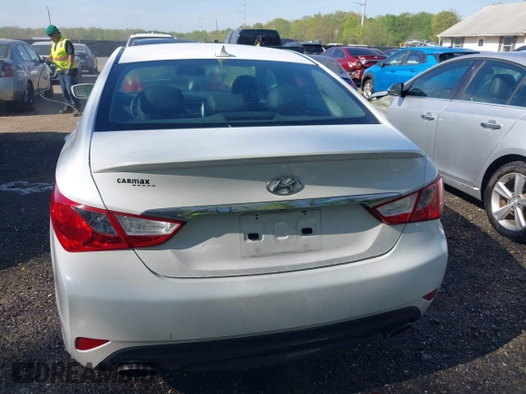2014 Hyundai Sonata Limited with VIN 5NPEC4AB6EH938762, listed as a IAAI auction lot 42065654 with 205,483 mi miles and . Bid and sale history available at DreamBid. Image 16.