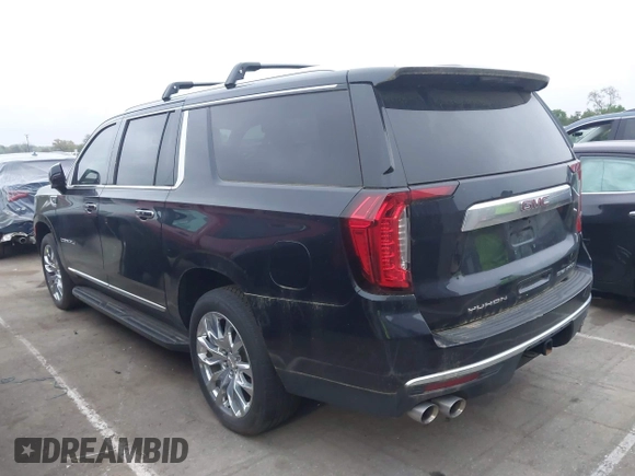 2021 GMC Yukon XL Denali with VIN 1GKS2JKL5MR458039, listed as a IAAI auction lot 41921865 with 25,141 mi miles. Bid and sale history available at carsss.com. Image 14.