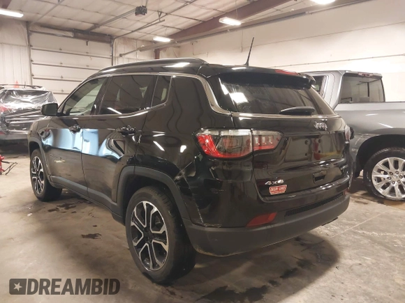 2022 Jeep Compass High Altitude with VIN 3C4NJDCB5NT233969, listed as a IAAI auction lot 42034557 with 23,257 mi miles and . Bid and sale history available at DreamBid. Image 3.