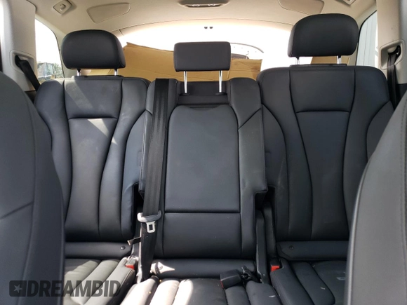 2020 Audi Q7 Premium Plus z VIN WA1LJAF74LD013460, wystawiony jako Copart lot #61324843 z przebiegiem 13 607 mil mil oraz . Historia ofert i sprzedaży dostępna na DreamBid. Obrazek 10.