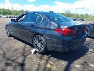2019 BMW 5 Series 530i xDrive с VIN WBAJA7C58KG909998, выставлен на аукционе IAAI как лот 42203841 с пробегом 132 313 миль миль и . История ставок и продаж доступна на DreamBid. Изображение 3.