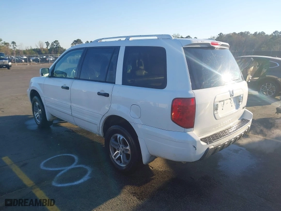 2004 Honda Pilot EX with VIN 2HKYF18564H571427, listed as a IAAI auction lot 41867906 with 359,577 mi miles. Bid and sale history available at carsss.com. Image 3.