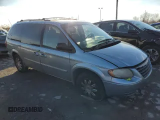 2006 Chrysler Town & Country LWB Touring with VIN 2A4GP54L16R608968, listed as a Copart auction lot 88060355 with 180,276 mi miles and Non Repairable. Bid and sale history available at carsss.com. Image 4.