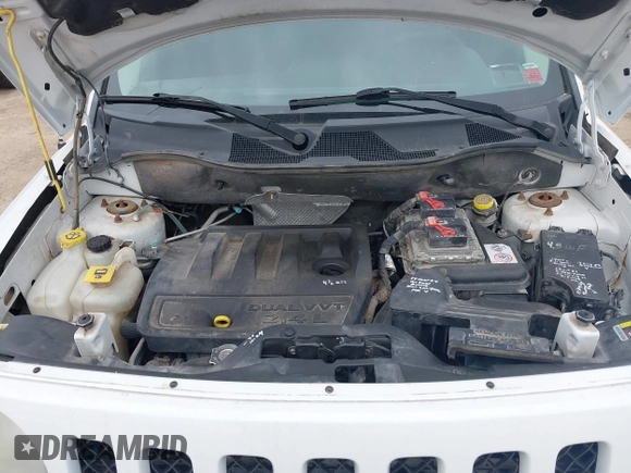 2014 Jeep Patriot Sport with VIN 1C4NJRBB0ED502111, listed as a IAAI auction lot 41705332 with 200,384 mi miles and . Bid and sale history available at DreamBid. Image 10.