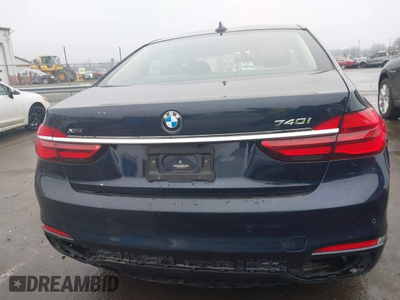 2019 BMW 7 Series 740i xDrive with VIN WBA7E4C52KGV70359, listed as a IAAI auction lot 41421504 with 55,734 mi miles and . Bid and sale history available at carsss.com. Image 16.