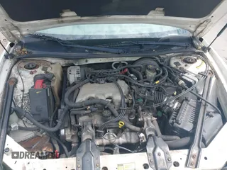 2001 Buick Century Custom with VIN 2G4WS52J611149196, listed as a IAAI auction lot 42162328 with Not Provided miles and . Bid and sale history available at carsss.com. Image 10.