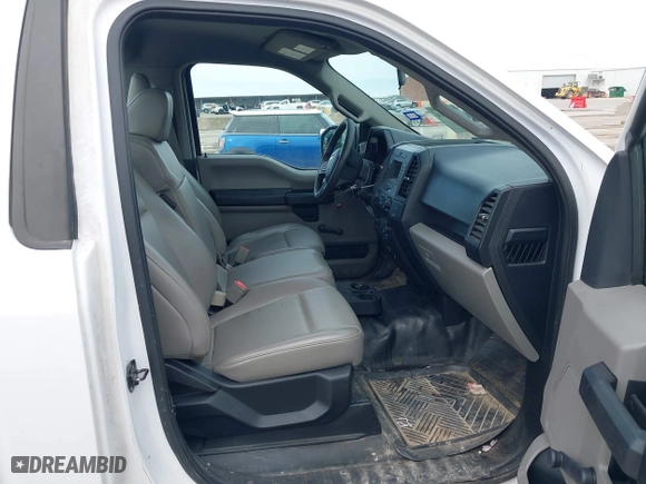 2019 Ford F-150 XL with VIN 1FTMF1CB8KKC91003, listed as a IAAI auction lot 41333214 with 50,160 mi miles. Bid and sale history available at carsss.com. Image 5.