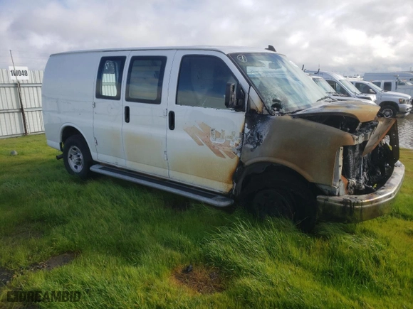 2022 Chevrolet Express Cargo Van with VIN 1GCWGAFP4N1156107, listed as a Copart auction lot 43652045 with 0 mi miles and Salvage Title. Bid and sale history available at carsss.com. Image 4.