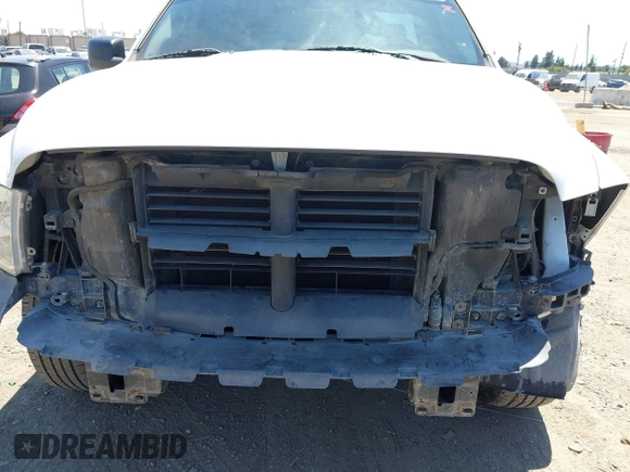 2017 Ram 1500 Tradesman z VIN 3C6JR6DT8HG542110, wystawiony jako IAAI lot #42201128 z przebiegiem 141 860 mil mil oraz . Historia ofert i sprzedaży dostępna na DreamBid. Obrazek 6.