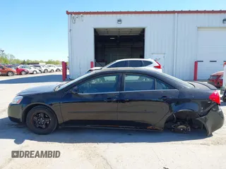 2005 Pontiac G6 GT z VIN 1G2ZH548454158374, wystawiony jako IAAI lot #42241745 z przebiegiem 154 612 mil mil oraz . Historia ofert i sprzedaży dostępna na DreamBid. Obrazek 14.