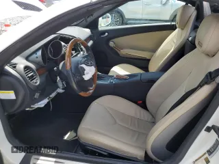 2010 Mercedes-Benz SLK 300 z VIN WDBWK5EA6AF230979, wystawiony jako Copart lot #55562665 z przebiegiem 56 754 mil mil oraz Szkody całkowita. Historia ofert i sprzedaży dostępna na DreamBid. Obrazek 7.