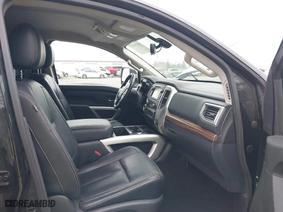 2016 Nissan Titan XD Platinum Reserve with VIN 1N6BA1F2XGN502660, listed as a IAAI auction lot 41731577 with 118,581 mi miles. Bid and sale history available at carsss.com. Image 5.