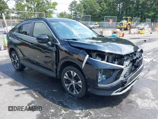 2022 Mitsubishi Eclipse Cross SE z VIN JA4ATWAA0NZ003015, wystawiony jako IAAI lot #42612508 z przebiegiem 50 831 mil mil oraz . Historia ofert i sprzedaży dostępna na DreamBid. Obrazek 1.