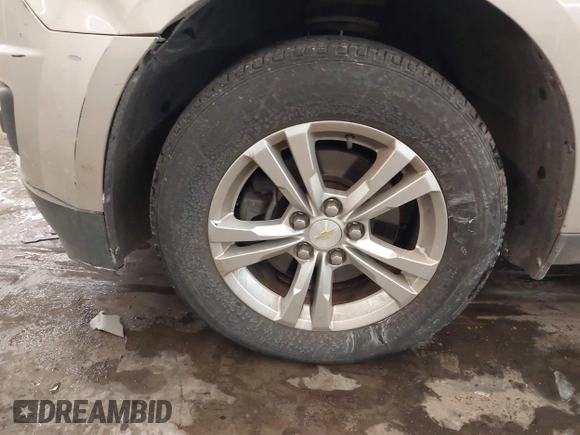 2013 Chevrolet Equinox LS z VIN 1GNALBEK5DZ112206, wystawiony jako IAAI lot #41604810 z przebiegiem 135 252 mil mil oraz . Historia ofert i sprzedaży dostępna na DreamBid. Obrazek 12.