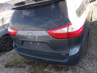 2016 Toyota Sienna XLE with VIN 5TDYK3DC8GS720852, listed as a IAAI auction lot 41341268 with 119,927 mi miles. Bid and sale history available at carsss.com. Image 17.