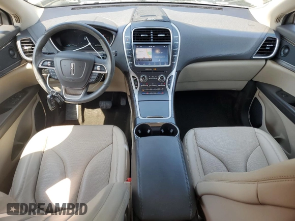 2020 Lincoln Nautilus Reserve with VIN 2LMPJ8K92LBL02561, listed as a Copart auction lot 59855385 with 29,622 mi miles and Salvage title. Bid and sale history available at DreamBid. Image 8.