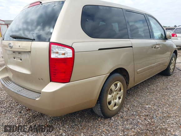 2006 Kia Sedona LX with VIN KNDMB233366045016, listed as a IAAI auction lot 42112039 with 122,246 mi miles and . Bid and sale history available at DreamBid. Image 4.