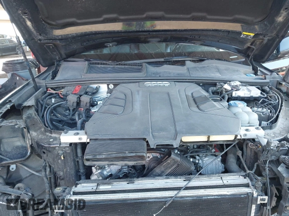 2017 Audi Q7 Premium Plus z VIN WA1LAAF78HD001416, wystawiony jako IAAI lot #42543835 z przebiegiem 110 037 mil mil oraz . Historia ofert i sprzedaży dostępna na DreamBid. Obrazek 10.