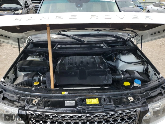 2012 Land Rover Range Rover HSE Lux with VIN SALMF1D46CA385185, listed as a Copart auction lot 54652525 with 158,695 mi miles and Clean Title. Bid and sale history available at DreamBid. Image 12.