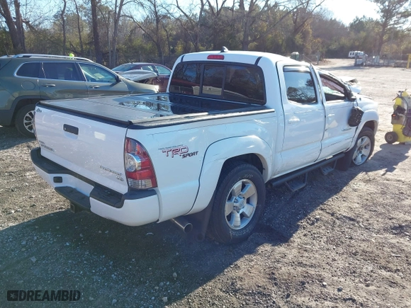 2013 Toyota Tacoma PreRunner with VIN 3TMJU4GN4DM150682, listed as a IAAI auction lot 41206289 with 66,179 mi miles. Bid and sale history available at carsss.com. Image 4.