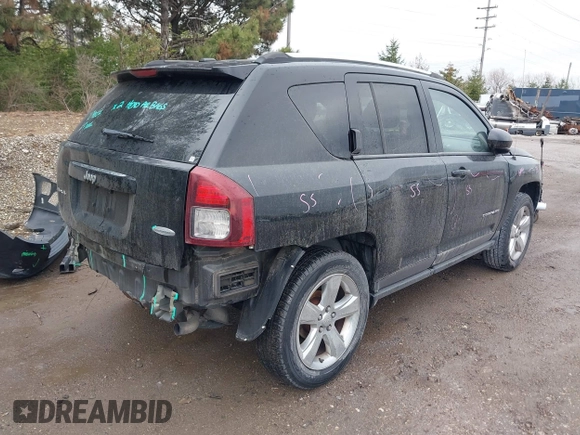 2014 Jeep Compass Latitude with VIN 1C4NJDEB2ED698213, listed as a IAAI auction lot 41997204 with 97,893 mi miles. Bid and sale history available at carsss.com. Image 4.