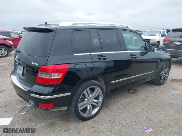 2012 Mercedes-Benz GLK-Class GLK 350 with VIN WDCGG8HBXCF844086, listed as a IAAI auction lot 41637820 with 139,117 mi miles. Bid and sale history available at carsss.com. Image 4.