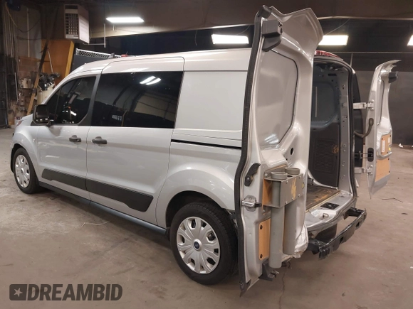 2019 Ford Transit Connect XLT z VIN NM0LS7F22K1408907, wystawiony jako IAAI lot #42118032 z przebiegiem 129 243 mil mil oraz . Historia ofert i sprzedaży dostępna na DreamBid. Obrazek 3.