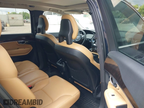 2016 Volvo XC90 T6 Momentum z VIN YV4A22PK2G1048991, wystawiony jako IAAI lot #42179677 z przebiegiem 122 849 mil mil oraz . Historia ofert i sprzedaży dostępna na DreamBid. Obrazek 8.