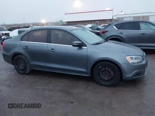 2013 Volkswagen Jetta SE with VIN 3VWDP7AJ8DM405519, listed as a IAAI auction lot 41177485 with 199,574 mi miles and . Bid and sale history available at DreamBid. Image 13.