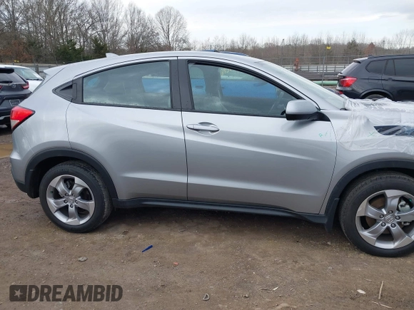 2021 Honda HR-V LX with VIN 3CZRU5H37MM703180, listed as a IAAI auction lot 41737591 with 34,190 mi miles. Bid and sale history available at carsss.com. Image 13.