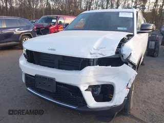 2022 Jeep Grand Cherokee Limited z VIN 1C4RJHBGXN8531731, wystawiony jako IAAI lot #41242296 z przebiegiem 31 010 mil mil oraz . Historia ofert i sprzedaży dostępna na DreamBid. Obrazek 12.