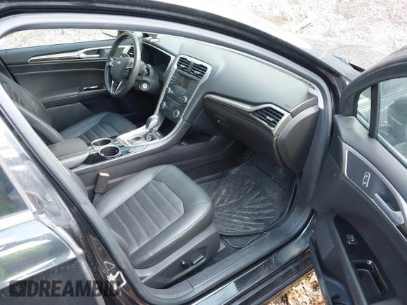 2013 Ford Fusion SE with VIN 3FA6P0HR8DR173558, listed as a IAAI auction lot 42096177 with 71,977 mi miles and . Bid and sale history available at DreamBid. Image 5.